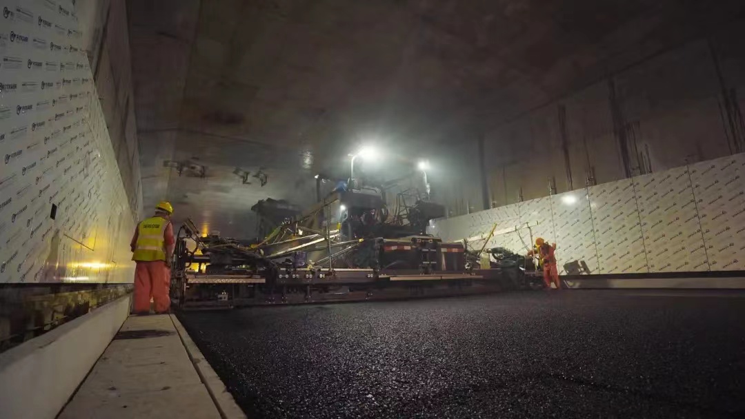開(kāi)車(chē)穿越海底！徐工又干了個(gè)大灣區(qū)超級(jí)工程！