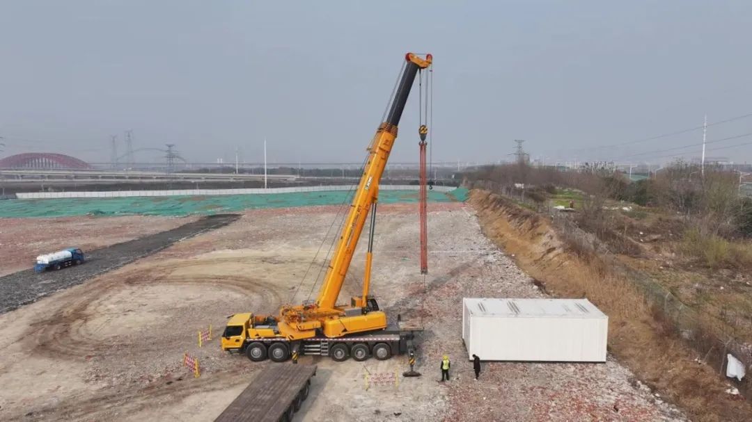 月出勤27天！徐工G2代XCT130G7-1省油又高效，18年吊裝機(jī)長(zhǎng)都贊！