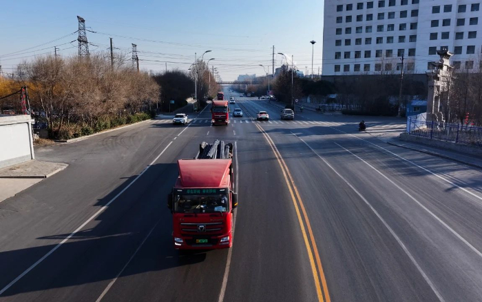 降碳增綠！徐工新能源重卡攜手客戶(hù)向綠而行