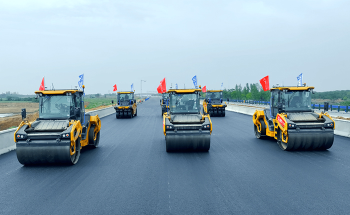 坐標(biāo)：湖北高速！場(chǎng)景：無(wú)人駕駛！